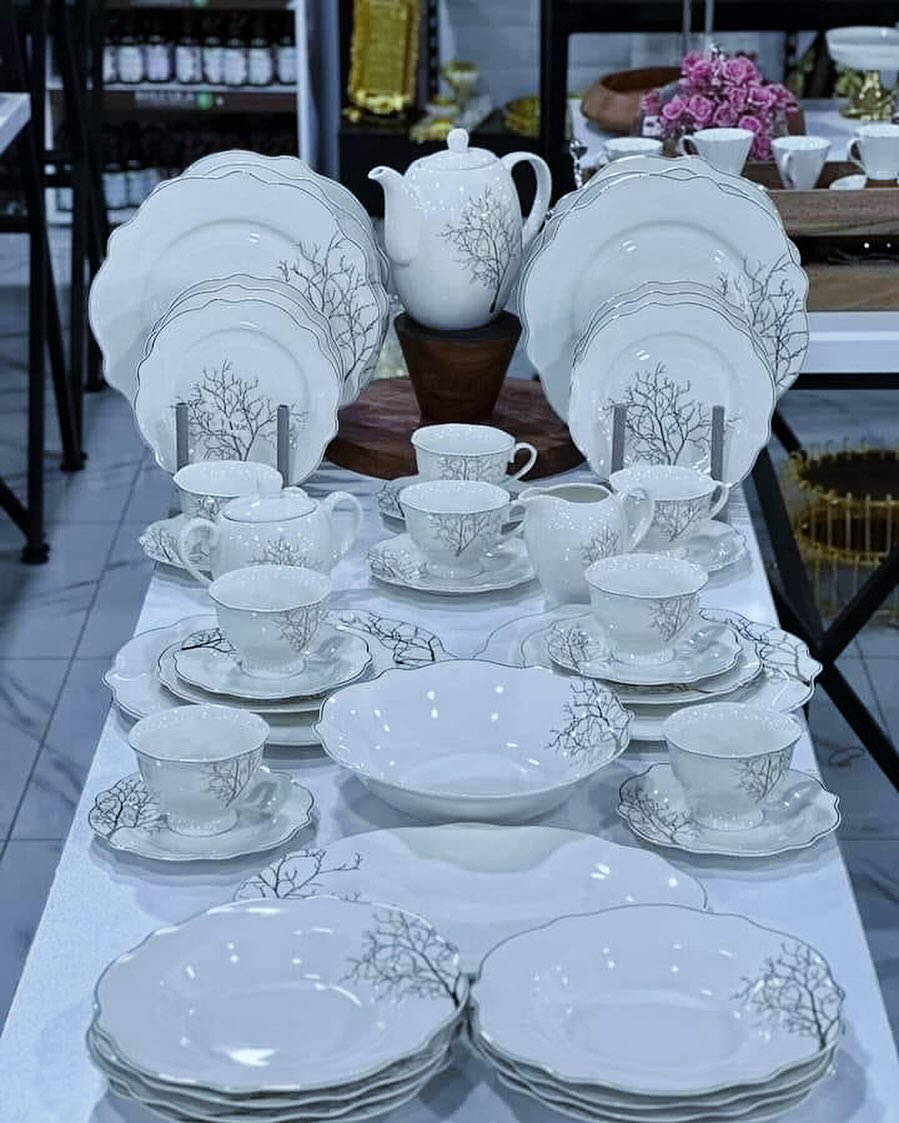 Full Dinner Set