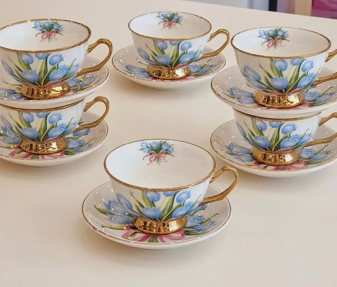 Six Cup And Six Saucer Set